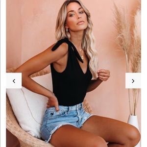 Vici NWT days of summer cotton tie bodysuit